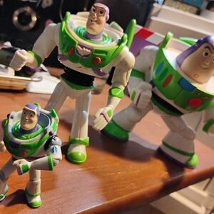 Buzz Lightyear Action Figure Set - Green and White